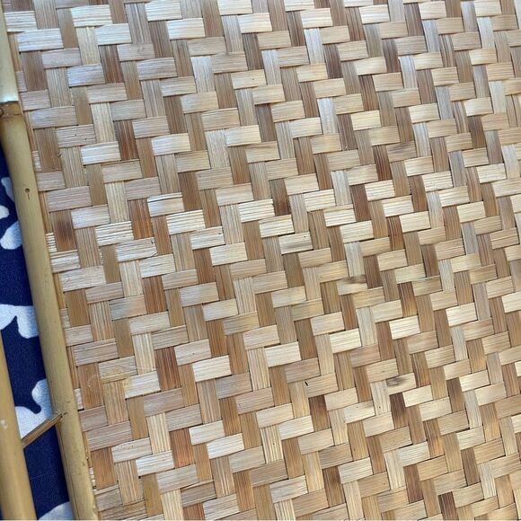 6 Rattan Trays Better Homes and Gardens Reversible Table Cloth - Picture 8 of 16